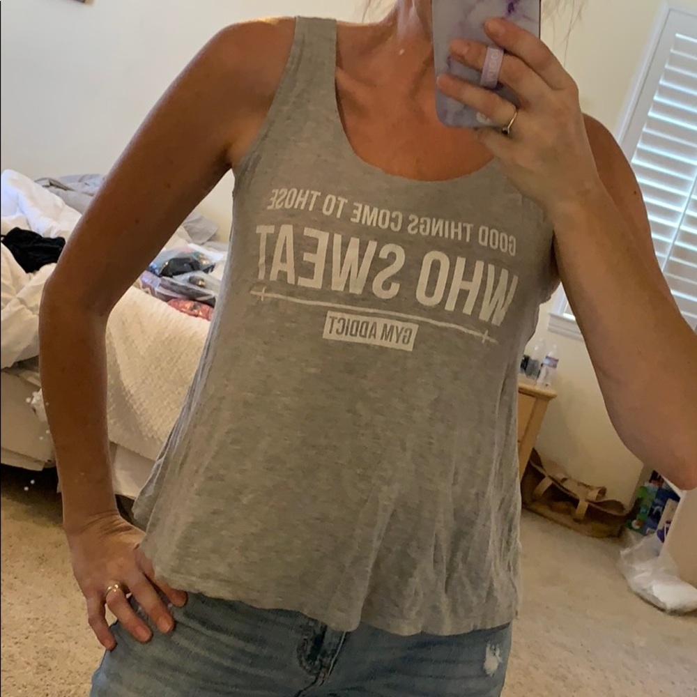 Gym tank medium